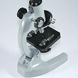 Zenith P-3A Tri-turret Student Microscope